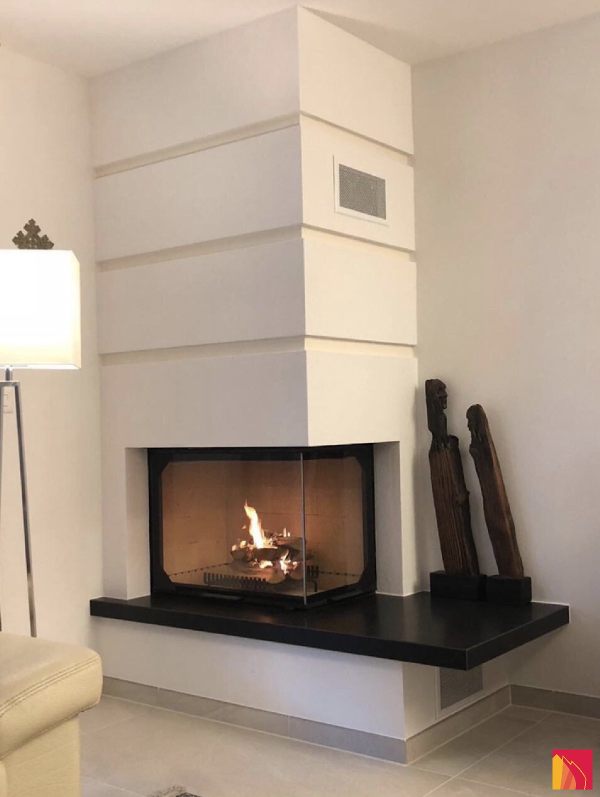 Side window fireplace with a granite base - Carron-Lugon