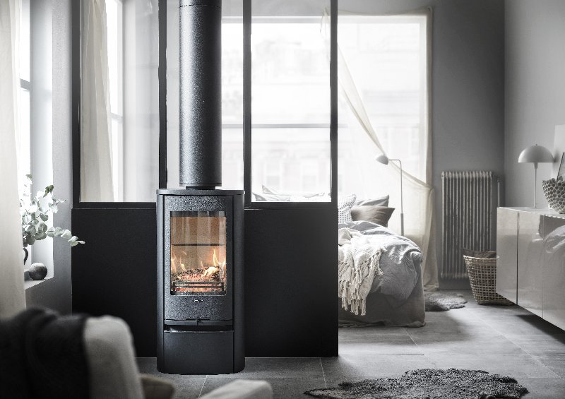 Contura 810 nero - Anta in ghisa, piastra superiore e anta in alluminio laccato