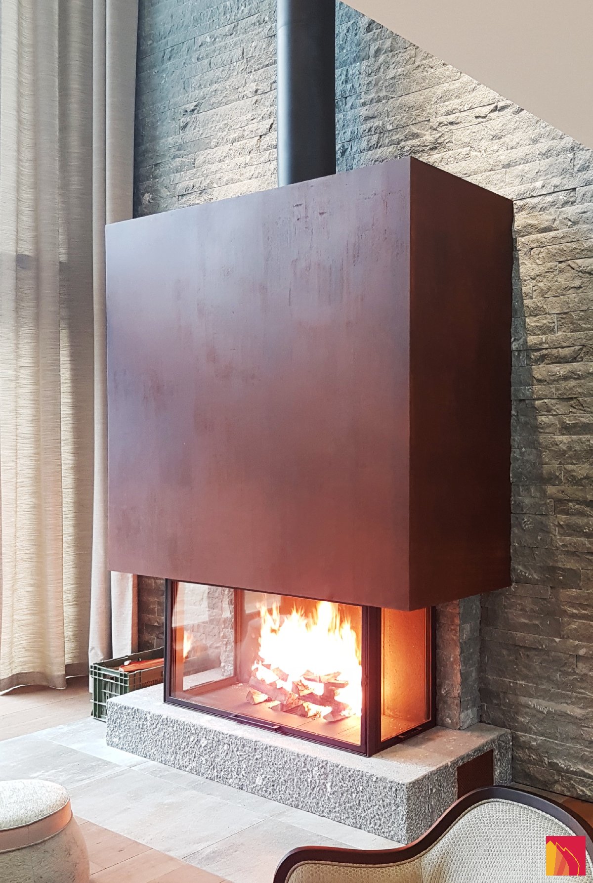 Custom made Staffieri fireplace - Carron-Lugon