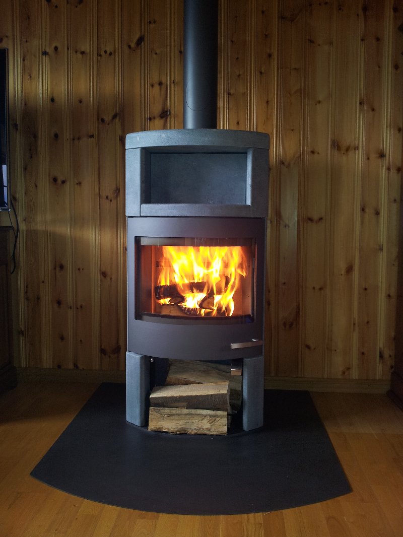 Skantherm Ator+ houtkachel - Carron-Lugon