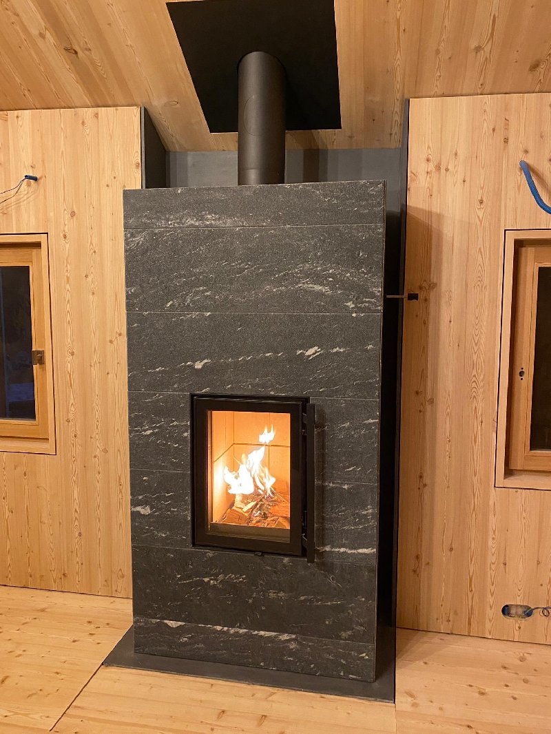 Tulikivi Koli-warmteopslagkachel - Carron-Lugon