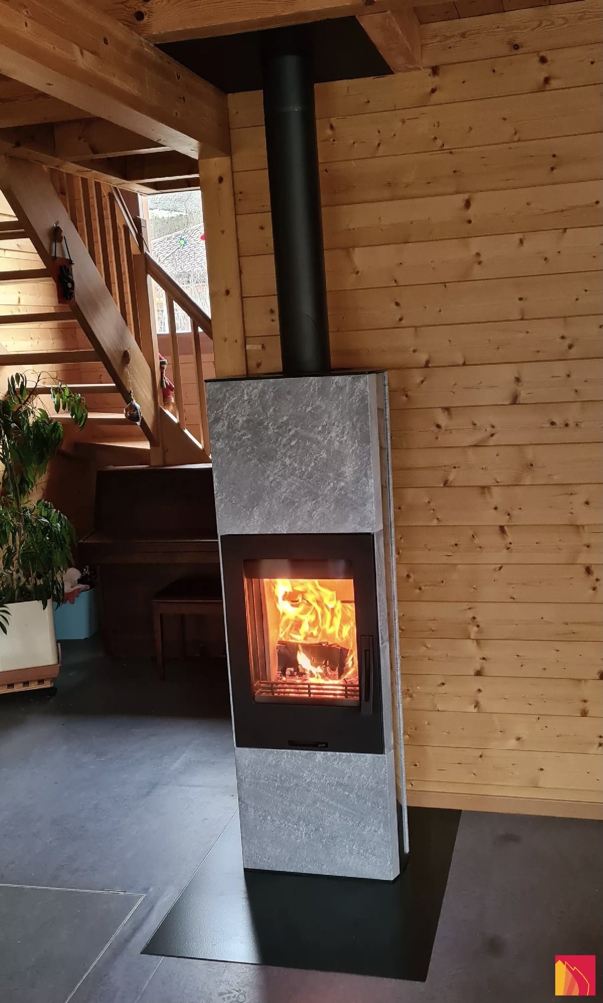 Contura 35T Wood-Burning Stove - Carron-Lugon