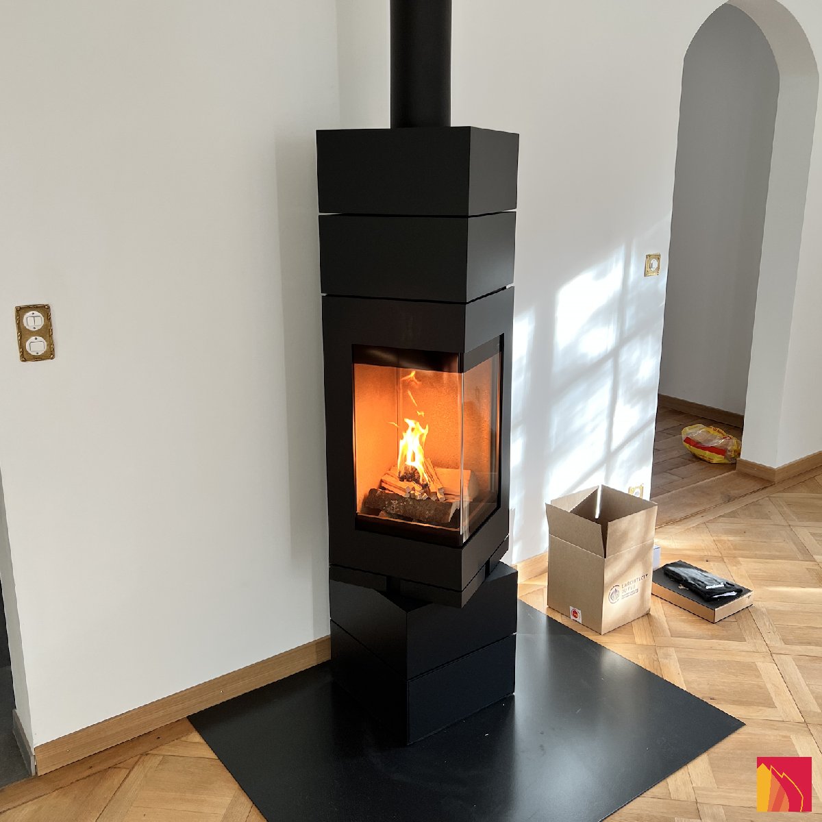Wood-burning stove Skantherm Elements 400 angle - Carron-Lugon