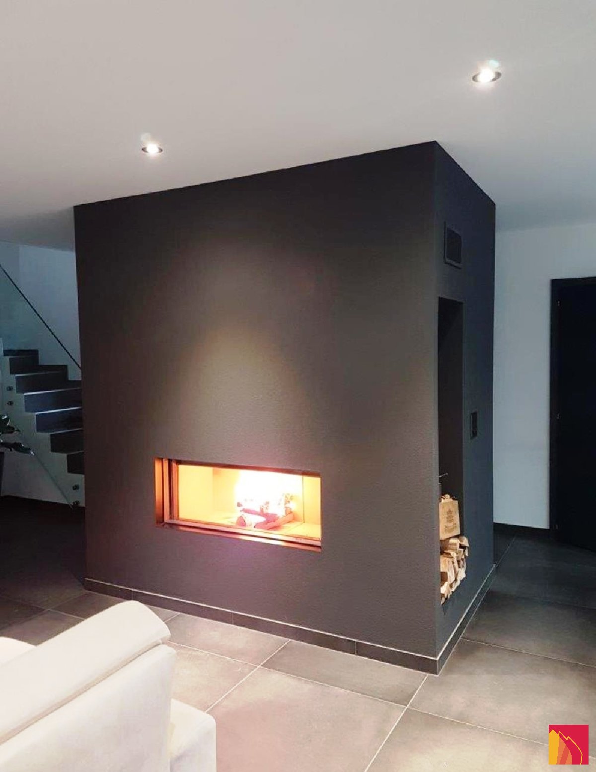 Front fireplace type fire hole with lateral wood niche - Carron-Lugon