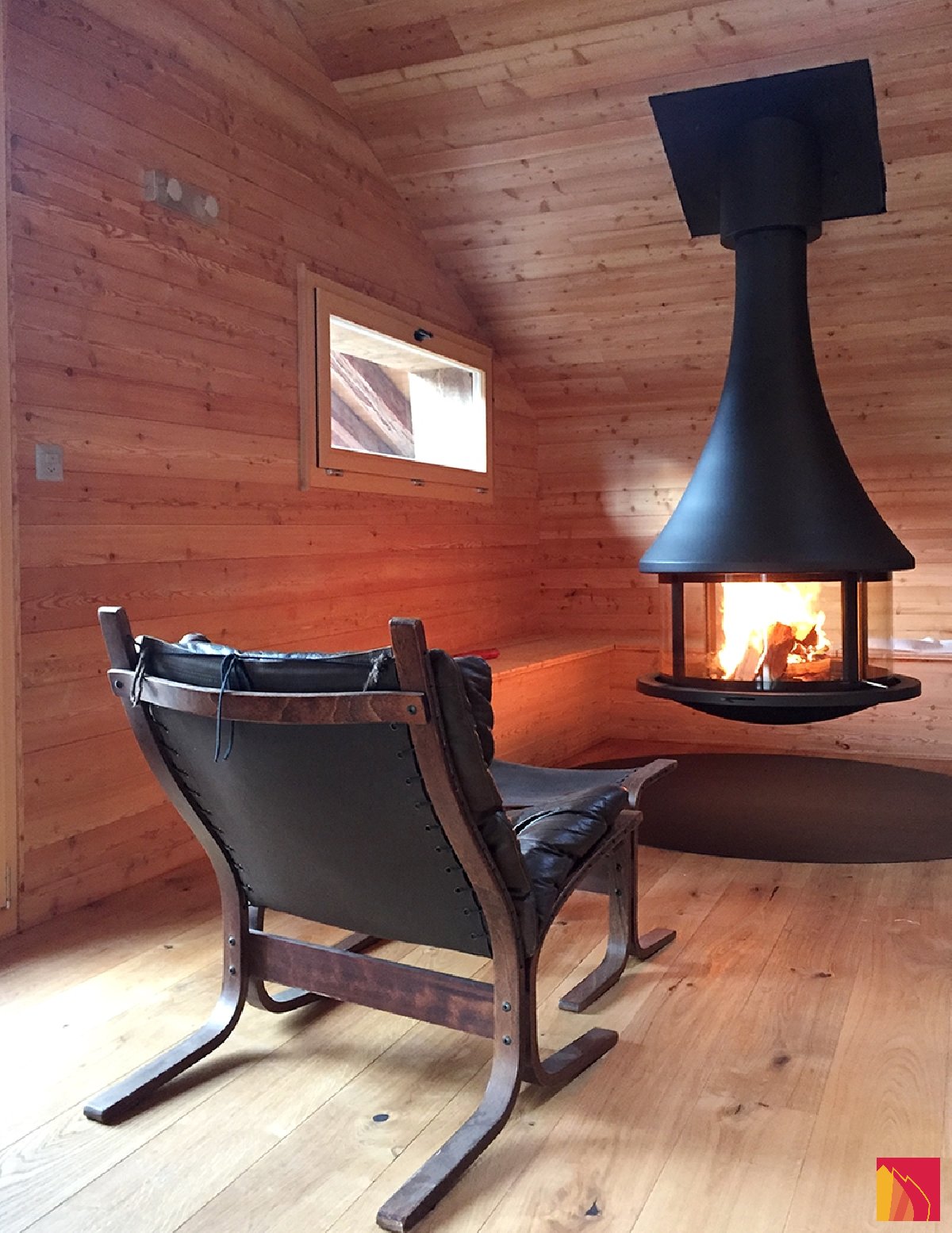 Hanging fireplace JC Bordelet - Carron-Lugon